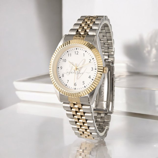 Trendy Beige Stylish Monogram Initial and Name Armbanduhr (Von Creator hochgeladen)