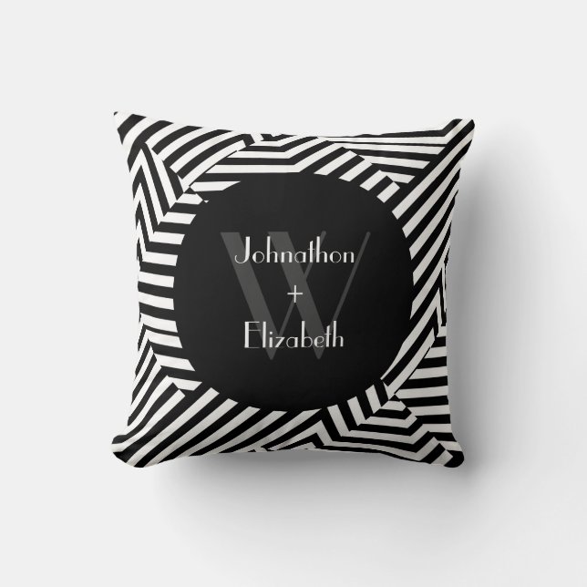 Trendy Black and White Monogram Stripes Wedding Kissen (Vorderseite)