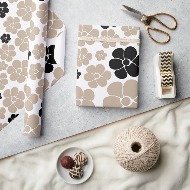Trendy Blume Muster in Taupe, Black und White Geschenkpapier (Basteln)