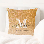 Trendy Chic Girly Script Monogram Name Kissen<br><div class="desc">Modernes Glam Gold Glitzer Script Monogram Name Throw Kissen</div>