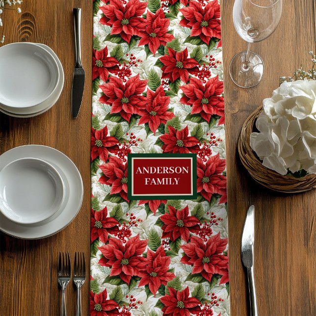 Trendy Christmas Table Runner Custom Name Accent Mittelgroßer Tischläufer (Trendy Christmas Table Runner Custom Name Accent)
