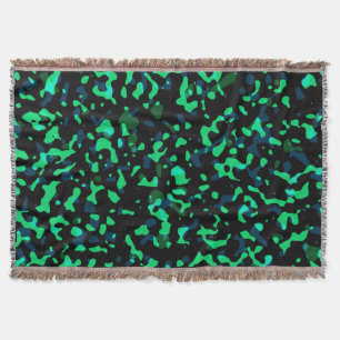 Trendy Cool Green Black Camouflage Decke