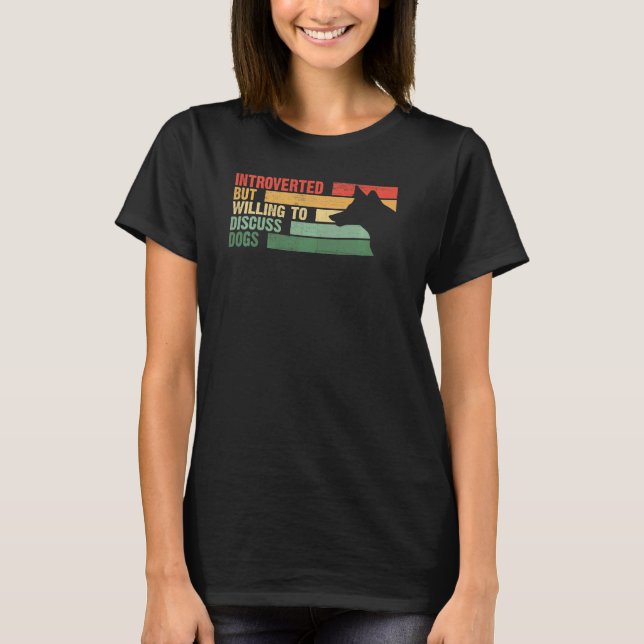 Trendy eingeführt, aber bereit, über Hunde zu disk T-Shirt (Vorderseite)