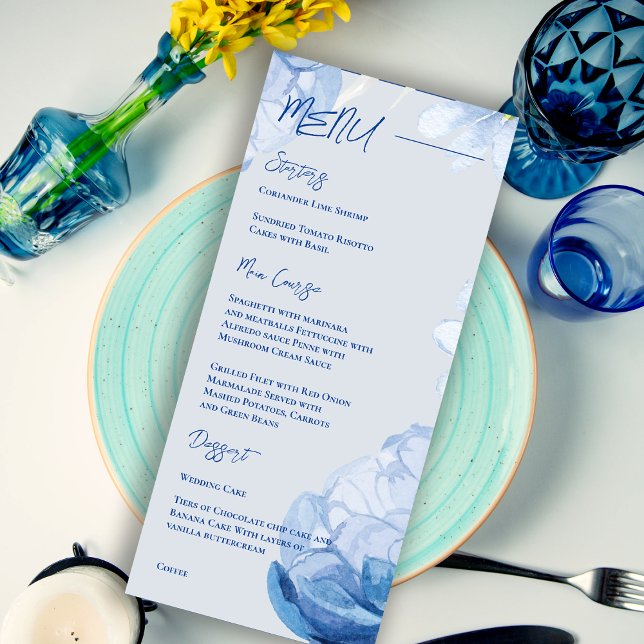 Trendy Elegante Hübsch Blue Floral Wedding Party Menükarte (Trendy Elegant Pretty Blue Floral Wedding Party Menu)
