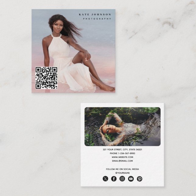 Trendy Fotograf QR Code Social Media Icons Quadratische Visitenkarte (Vorne/Hinten)