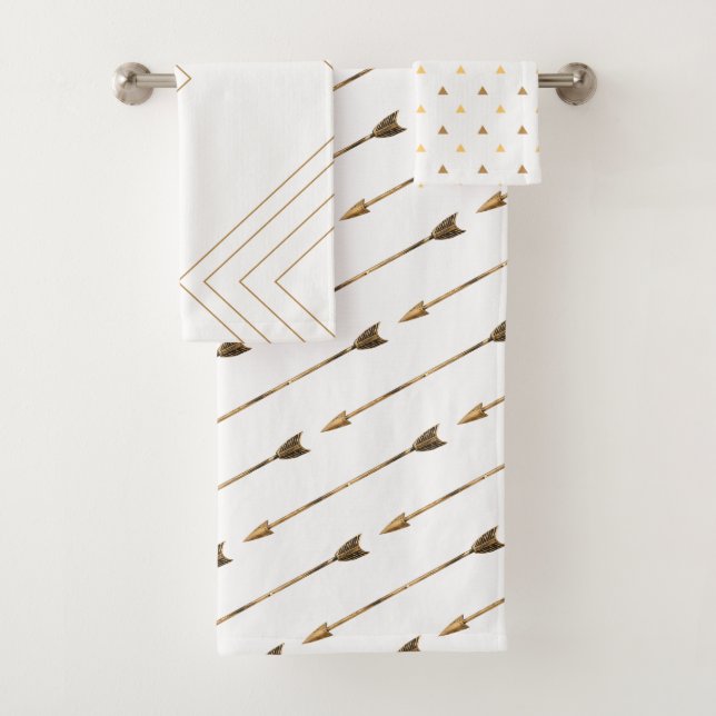 Trendy Geometric White & Gold Arrows Badhandtuch Set (Insitu)