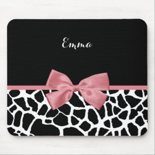 Trendy Giraffe Print Rosy Pink Bow mit Namen Mousepad