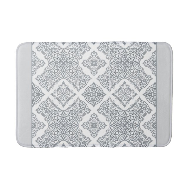 Trendy Gray and White Spanish Tiles Pattern Badematte (Vorderseite)