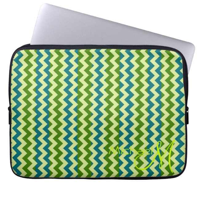 Trendy Green Zickzack Zigzag Custom Monogram Laptopschutzhülle (Vorderseite)