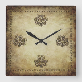 Trendy Grundge Irish Glück Kleeblatt Quadratische Wanduhr
