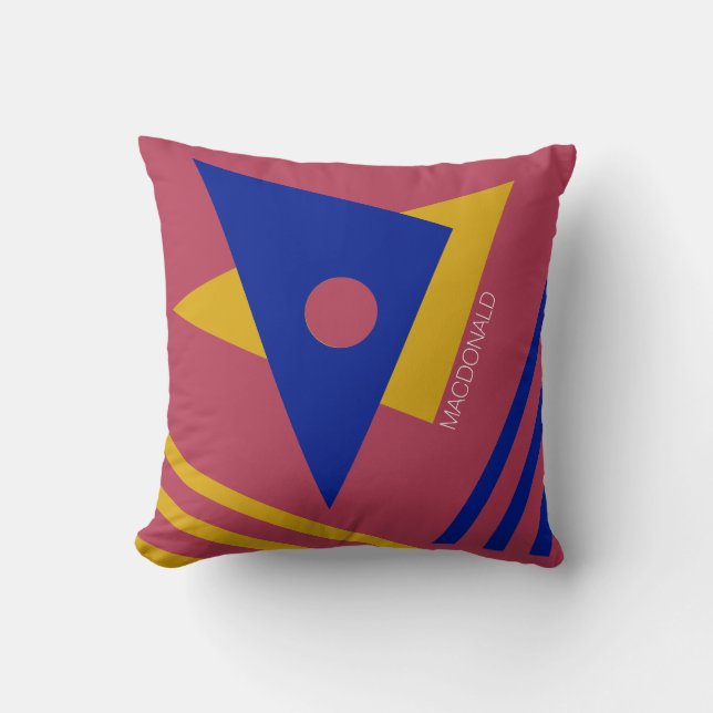 Trendy Magenta Abstrakte geometrische Dreiecke Kissen (Vorderseite)