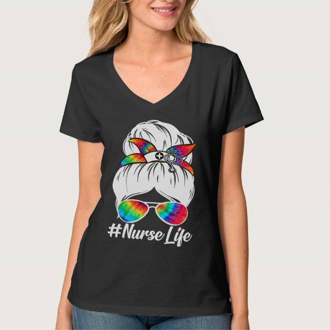 Trendy Messy Bun Nurse Life Nursing T-Shirt (Vorderseite)