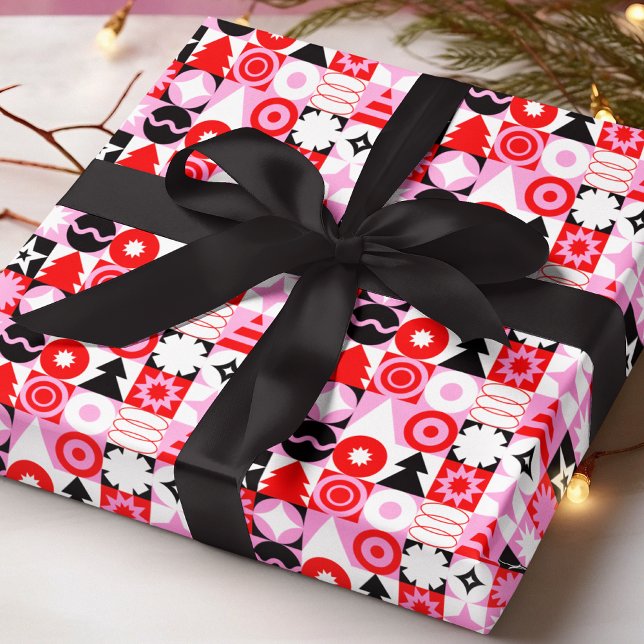 Trendy Modern Geometric Christmas Pattern Red Pink Geschenkpapier (Von Creator hochgeladen)
