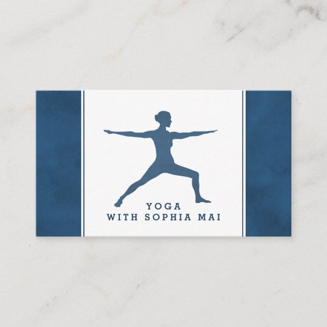 Trendy Modern Navy Blue Yoga Instructor Visitenkarte (Vorderseite)