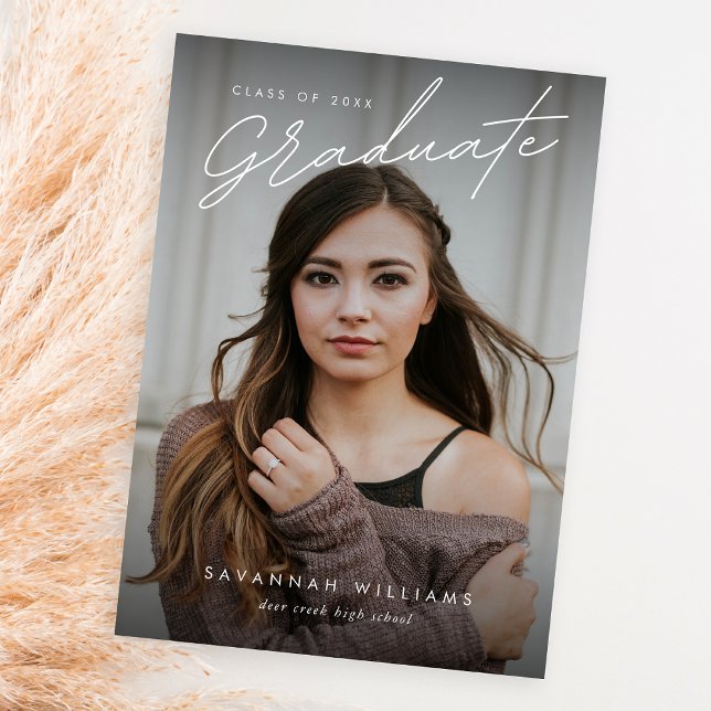 Trendy Modern Simple Script 2 Foto Abschluss Ankündigung (Von Creator hochgeladen)