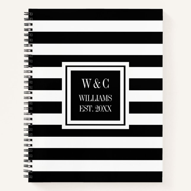 Trendy Monogram Black Stripe Familienname Notizbuch (Vorderseite)