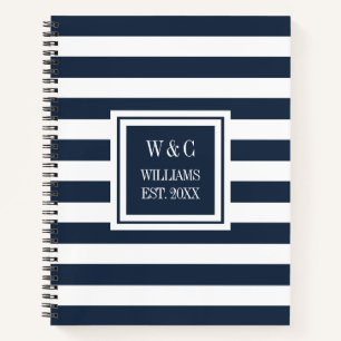 Trendy Monogram Navy Blue Stripe Familienname Notizbuch