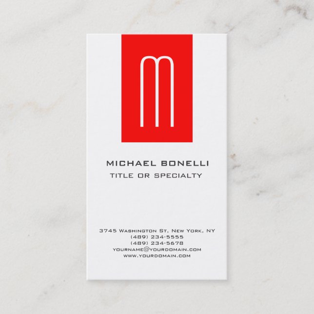 Trendy Monogram Red White Vertical Business Card Visitenkarte (Vorderseite)