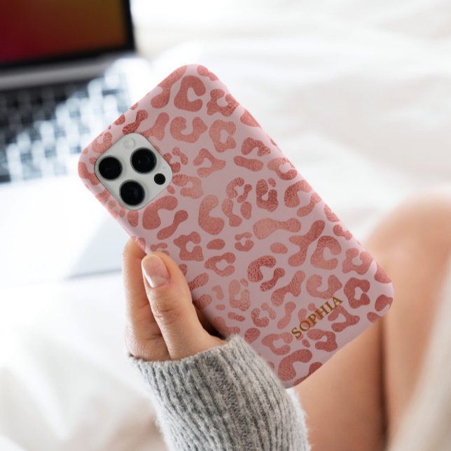 Trendy Niedlich Pink Leopard Muster Personalisiert Case-Mate iPhone Hülle (The trendy fashionable leopard pattern in pink gold design for your stunning personalized phone case)