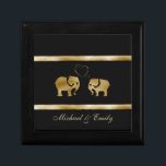 Trendy, niedlich, schwarz/goldner Elefant in Liebe Schmuckschachtel<br><div class="desc">Trendy niedlicher schwarz/goldener Elefant im Design der Liebe. Eine raffinierte und künstlerische Farbkomposition. Ein modernes,  einzigartiges Kunstwerk,  das für Sie geschaffen wurde. Sie können dieses Produkt anpassen,  indem Sie Ihren eigenen Namen Nickname oder Monogramm hinzufügen. Perfekte Geschenke für Elefanten und einzigartige Designliebhaber,  ein Geschenk für jeden Anlass.</div>