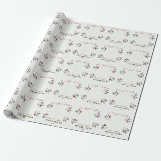 Trendy Our First Christmas Script Family Foto Geschenkpapier (Ungerollt)