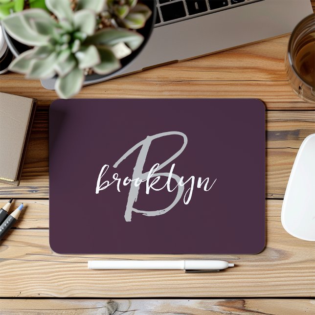 Trendy Plum Lila Grau White Script Monogram Mousepad (Von Creator hochgeladen)