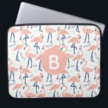 Trendy Princess Flamingo Muster Monogram Pink Laptopschutzhülle<br><div class="desc">Niedliche Flamingos mit Kronen Muster mit Monogramm Laptop-Hülle.</div>