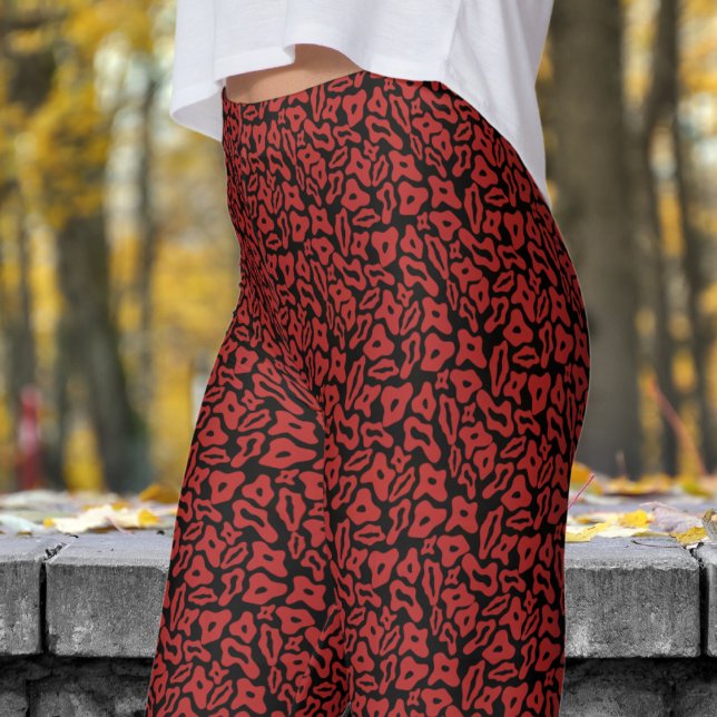Trendy Red and Black Pattern Leggings (Trendy Red and Black Pattern Leggings)