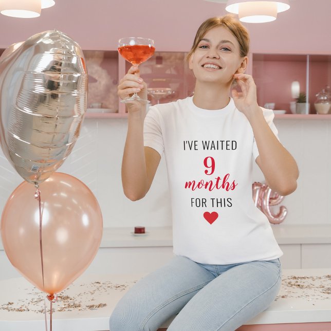 Trendy Red Post Pregnancy Funny Zitat T-Shirt (Von Creator hochgeladen)