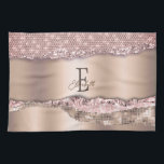 Trendy Rose Gold Diamonds Glitzer Monogram Geschirrtuch<br><div class="desc">Trendiges Goldmuster und Diamanten aus der Rose mit Ihrem Monogramm und Namen. Die perfekte coole Geschenkidee für sie bei jeder Gelegenheit.</div>