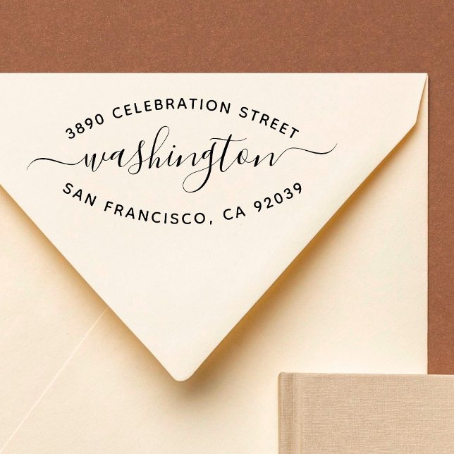 Trendy Round Typografy Family Name Rücksendeadress Gummistempel (Von Creator hochgeladen)