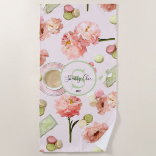 Trendy Shabby Chic Peonies and Macarons Set Strandtuch