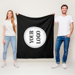 Trendy stilvoll und elegant mit Markenzeichen Fleecedecke