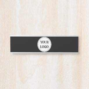 Trendy stilvoll und elegant mit Markenzeichen Türschild