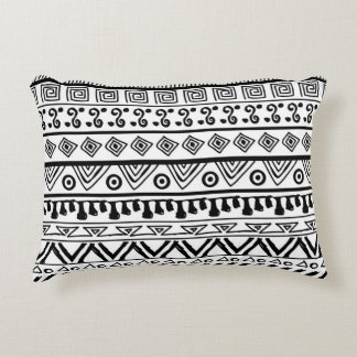 Trendy Tribal Pillow Dekokissen