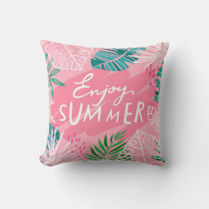 Trendy Vintager tropischer Sommer. Buchstaben geni Kissen