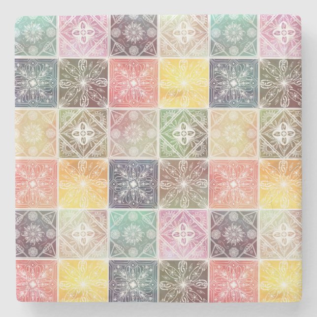 Trendy White Geometric Ornament Farbenfrohe Tile A Steinuntersetzer (Vorderseite)