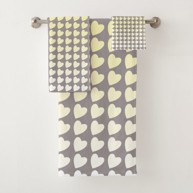 Trendy Yellow Gray Herzdesign Muster Gradient Badhandtuch Set (Insitu)