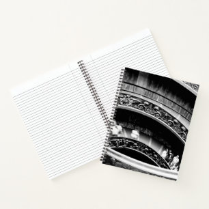 Treppe in Schwarz und Weiß Notizbuch