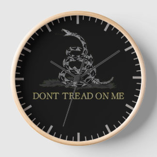 Treten Sie mir nicht auf die Gadsdenflagge von Män Uhr