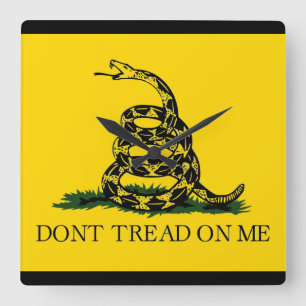 Treten Sie nicht auf mir - Gadsden-Flagge Quadratische Wanduhr