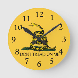 Treten Sie nicht auf mir, Runde Wanduhr