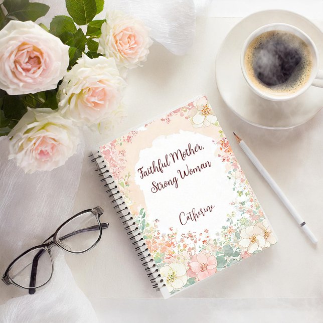 Treue Mutter, starke Frau personalisiert Notizbuch (Von Creator hochgeladen)