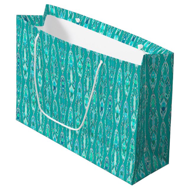 Tribal Batik - Türkis und Aquamarine Große Geschenktüte (Vorderseite Schrägansicht)