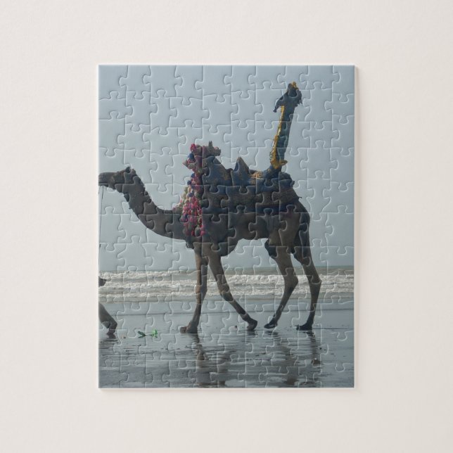 Tribal Camel Ride: Morgengrauen mit Sandstrand und Puzzle (Vertikal)