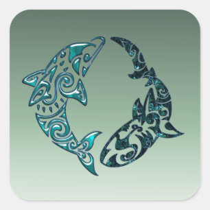 Tribal Dolphin und Shark Tattoo Quadratischer Aufkleber