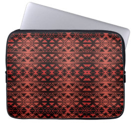 Tribal ZigZag Dreiecke auf Gradienten Dunkler Lach Laptopschutzhülle