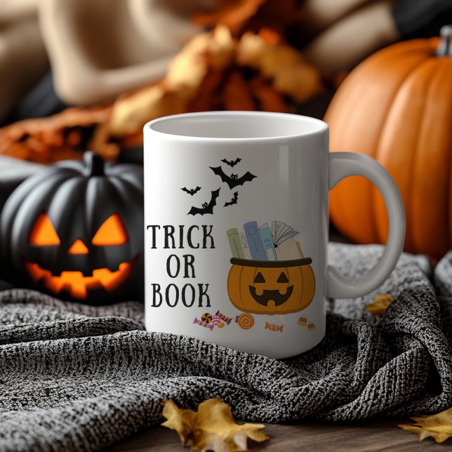 Trick oder Bücher Kaffeetasse (Von Creator hochgeladen)