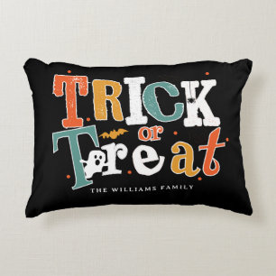 Trick oder Halloween-Party behandeln Dekokissen