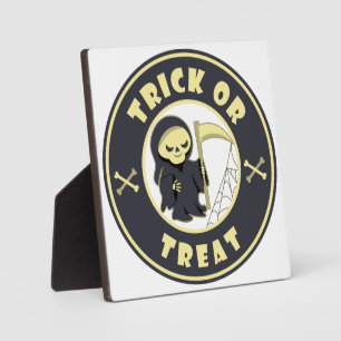 Trick oder Leckerbissen Halloween grimmigem Sensen Fotoplatte